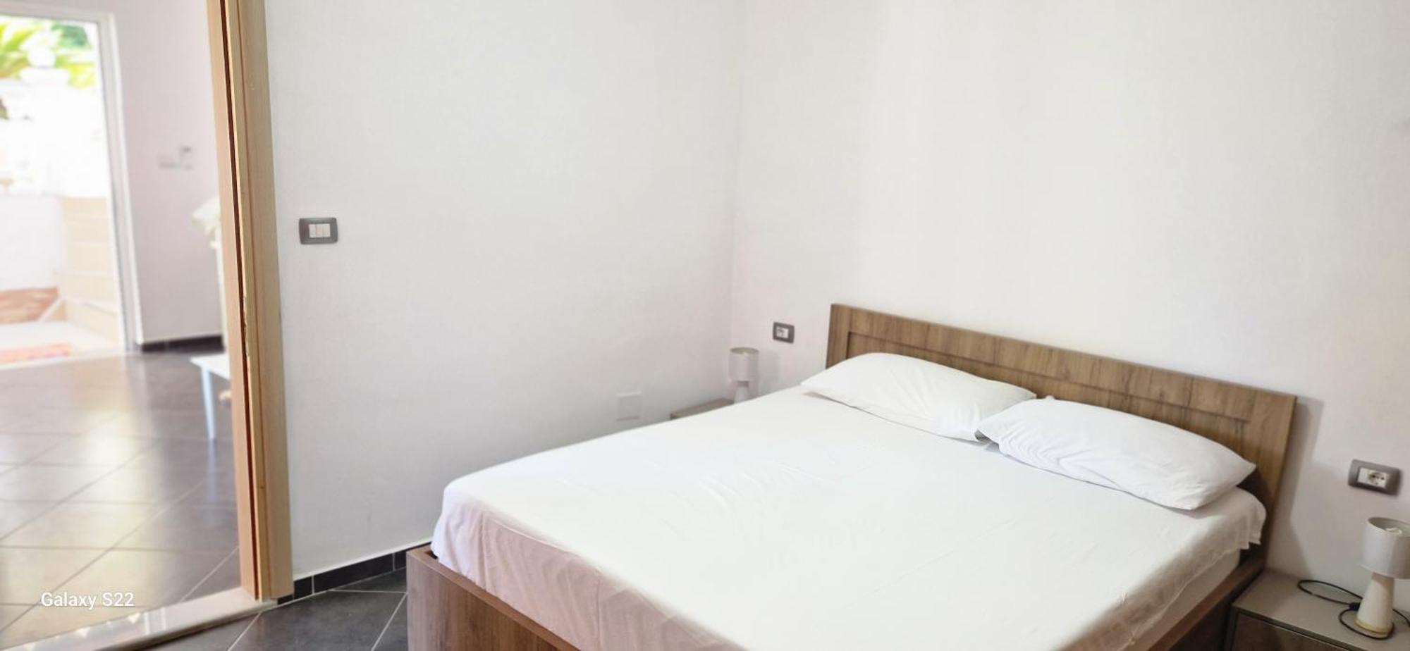 Sala Apartment'S Sarandë Esterno foto