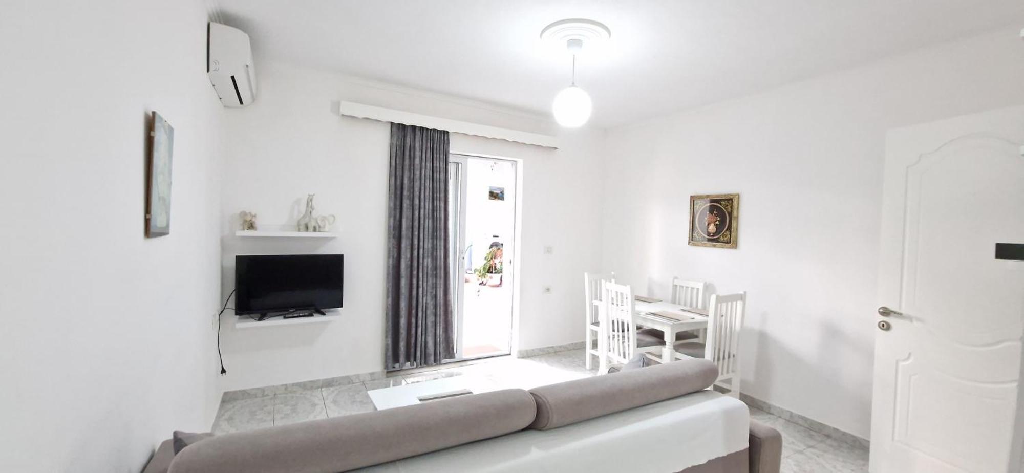Sala Apartment'S Sarandë Esterno foto