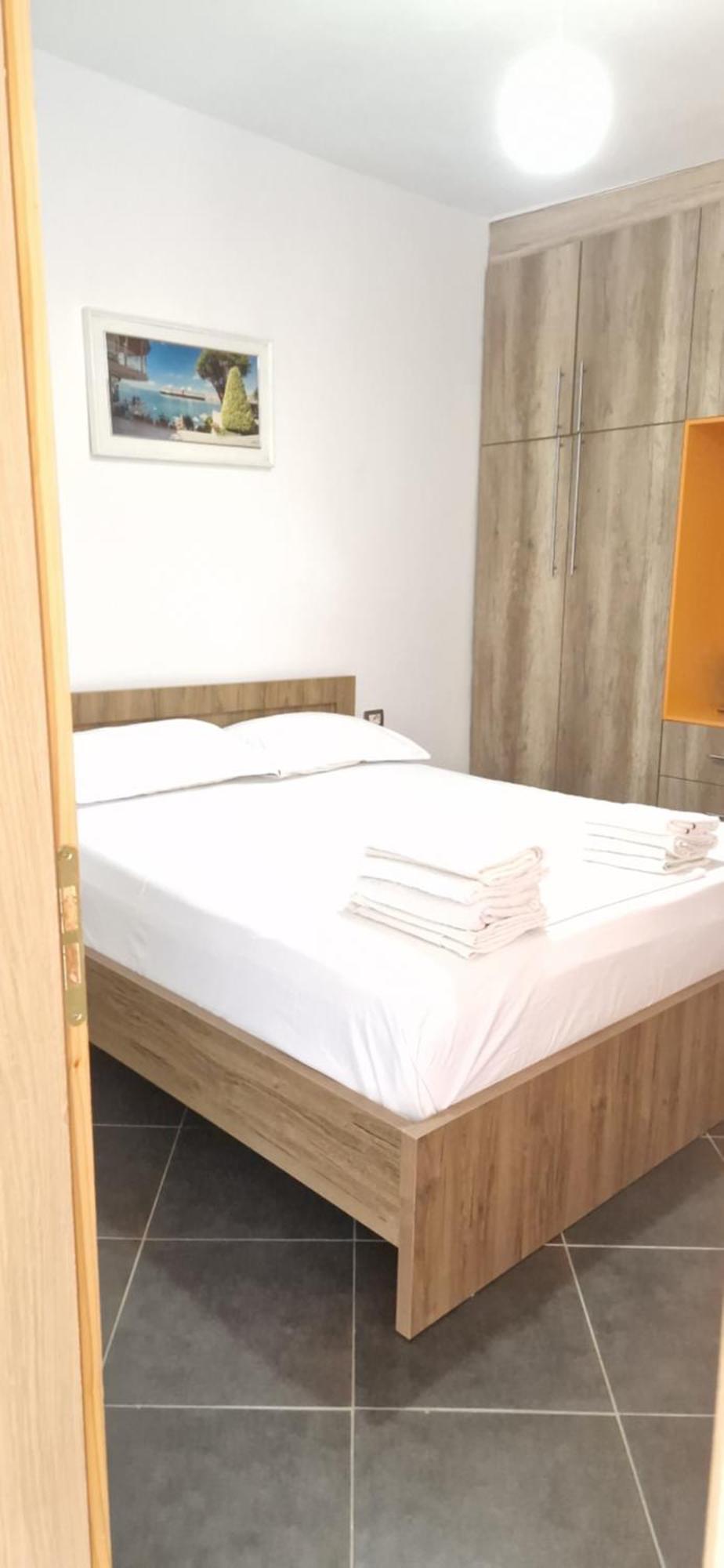 Sala Apartment'S Sarandë Esterno foto